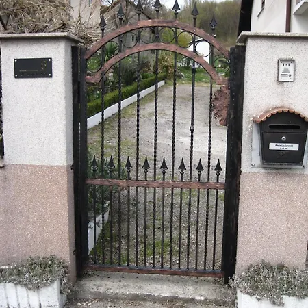 Apartment Yasica 2 Vendégház 3*