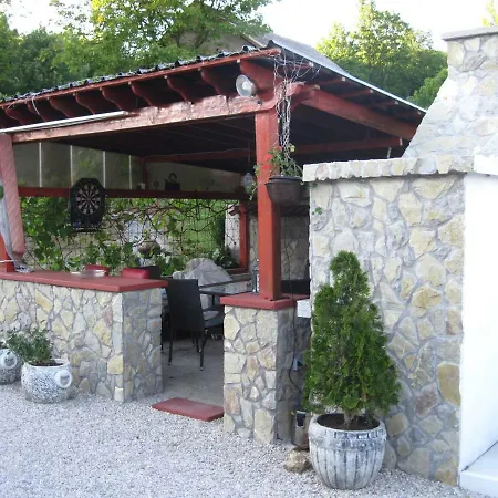 Guest house Yasica 2 Izacic